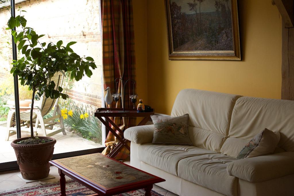 Au Fond Du Jardin Maison D'Hotes Saint-Saëns Habitación foto