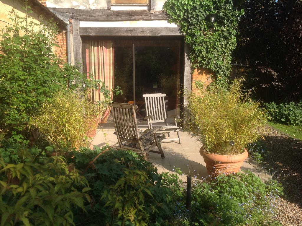 Au Fond Du Jardin Maison D'Hotes Saint-Saëns Exterior foto